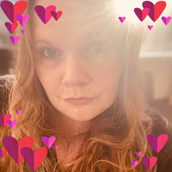 Meet your Posher, Lara - Picture 1 of 1